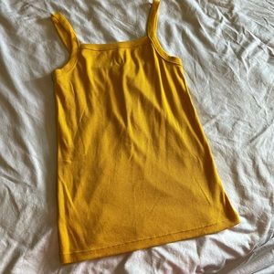 Old Navy Yellow Tank Top Slim Fit Size Large